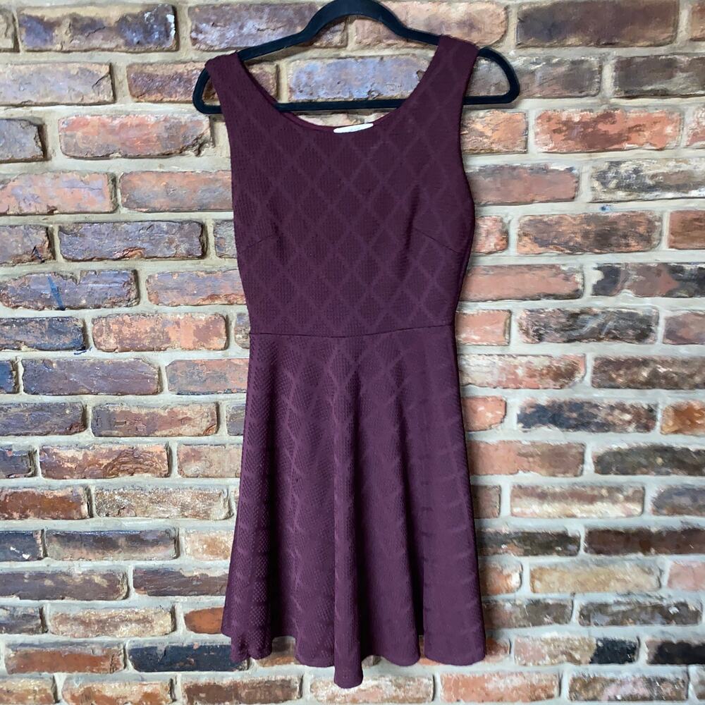 Le Lis Kano Burgundy Knit Sleeveless A-Line Mini Dress Women's Size XS